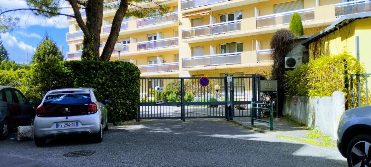 L'Echappee Belle Parking Daire Avinyon Dış mekan fotoğraf